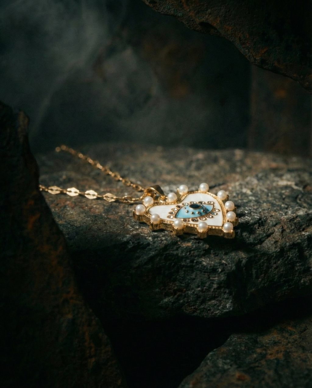 Cherita Altın Renkli Kararmaz Soyut Kalp Kolye