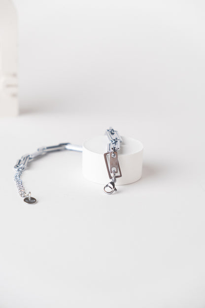 Jakarta Silver Color Tarnish Resistant Steel Chain Bracelet
